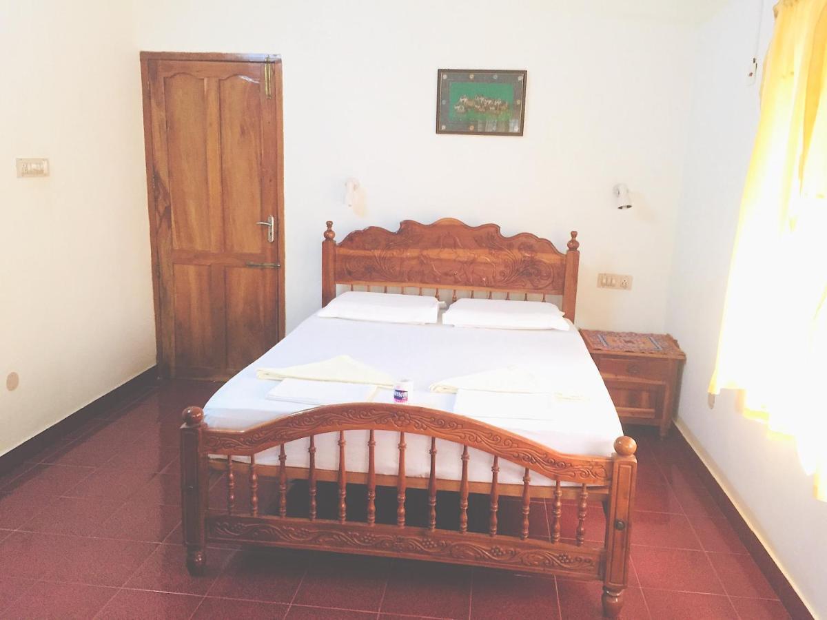 Ganesh House Ayurveda Homestay Kovalam Exteriör bild